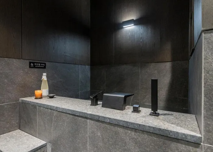 Hotel Anook & Jongno Anguk 2nd Branch